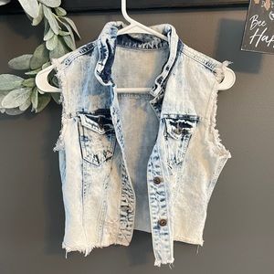 Buckle Denim vest